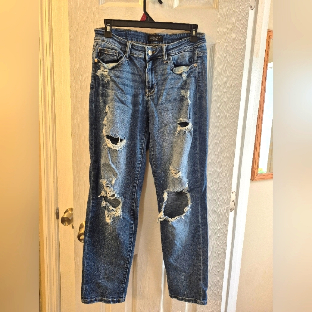 Judy Blue boyfriend crop jeans